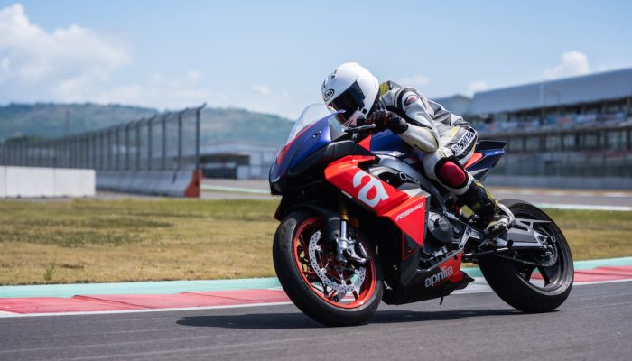Aprilia RS 660 dan Aprilia Tuono 660 Digeber di Mandalika International Street Circuit