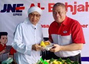 Buka Cabang Baru di Cirebon, JNE Bermitra dengan Pesantren Al – Bahjah Asuhan Buya Yahya