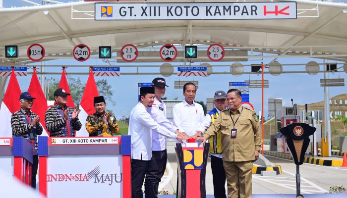 Presiden Jokowi Resmikan Jalan Tol Pekanbaru-Padang Seksi Bangkinang-Koto Kampar