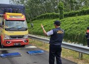 Hutama Karya Gencar Kampanye Bahaya Microsleep dan Zero Truk ODOL di Jalan Tol Sumatera