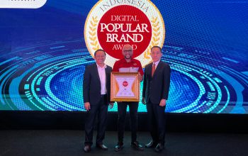JNE Sabet Penghargaan Indonesia Digital Popular Brand Award 2024 Kategori Jasa Kurir