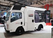 Terobosan Isuzu ELF sebagai Basis Kendaraan Mobile EV Charger Tampil di GIIAS 2024