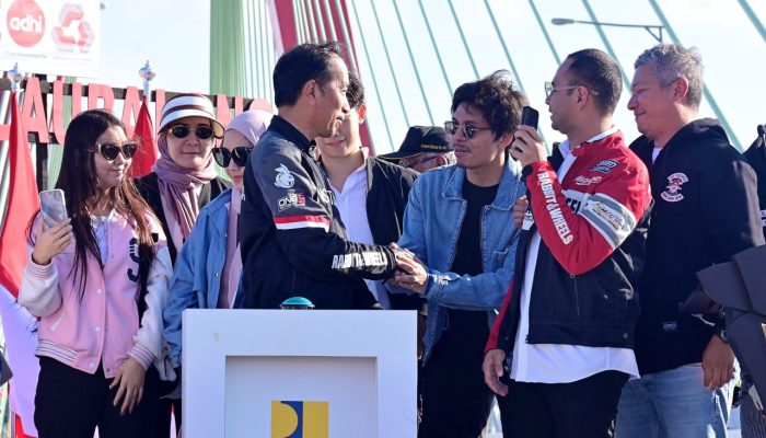Dukung Infrastruktur IKN, Presiden Jokowi Resmikan Jembatan Pulau Balang di Penajam Paser