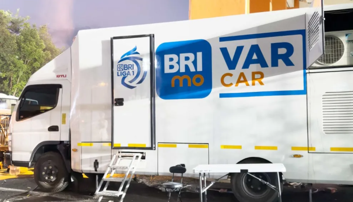 Review Mitsubishi Fuso Canter Dipakai VAR Mobile di Laga PERSIB Bandung vs PSBS Biak