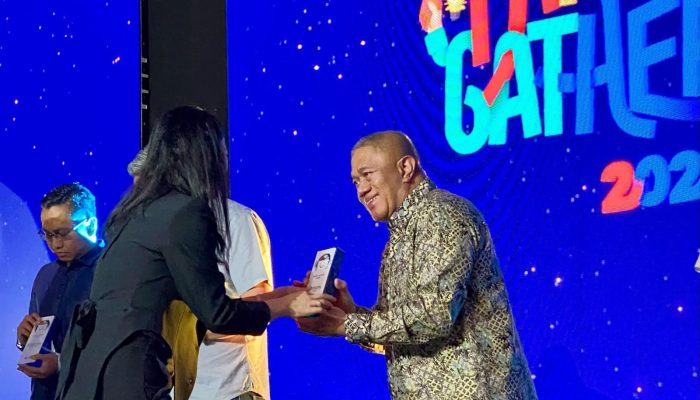 Dihadiri 1.200 Top Seller Blibli.com, JNE Jadi Mitra Logistik Tebaik  tahun 2024