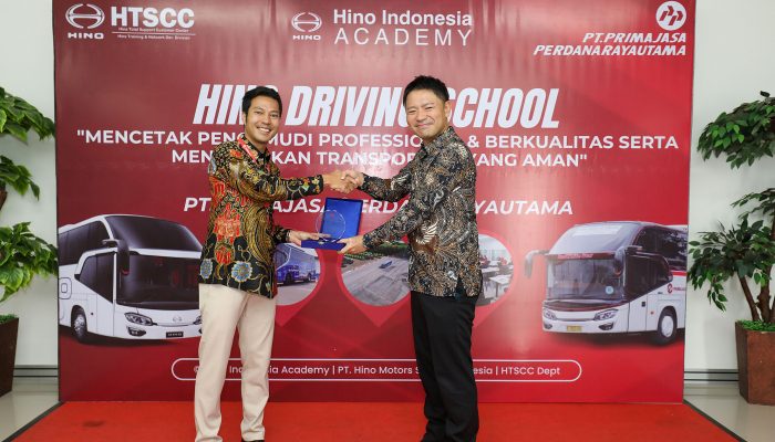 Dimentori Langsung KNKT, Hino Gelar Pelatihan untuk 15 Pengemudi Bus PO Primajasa