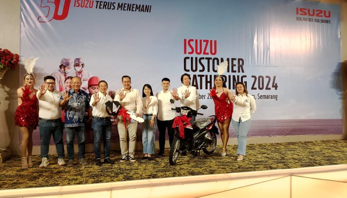 Isuzu Rayakan Tahun Emas di 50 Titik se-Indonesia Bersama Customer Setianya