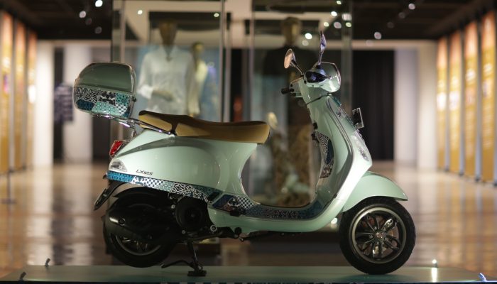 Piaggio Indonesia Ajak Pencinta Vespa untuk Riding dan Kunjungi  Museum Batik TMII