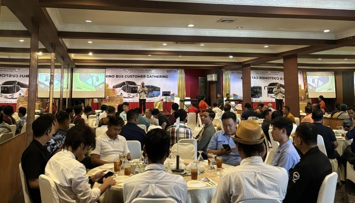 Hino Gelar Bus Customer Gathering di Bali, Hadirkan Hino Bus GB 150 L AT dan RM 280 ABS