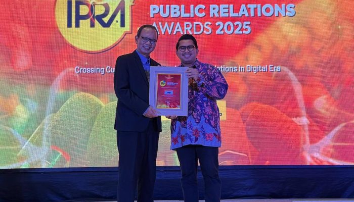 JNE Raih Penghargaan Humas Terbaik Kategori Logistik dan Kurir di Ajang IPRA 2025