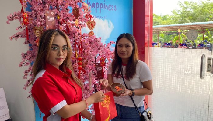 JNE Berbagi Kebahagiaan ke Seluruh Pelanggan di Momen Tahun Baru Imlek ke 2576