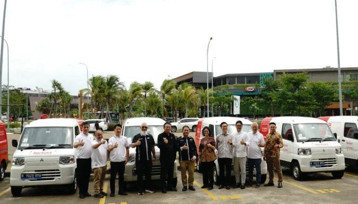 Mitsubishi L100 EV Diperkenalkan Rentokil Initial Indonesia Jadi Mobil Operasional Berbasis Listrik