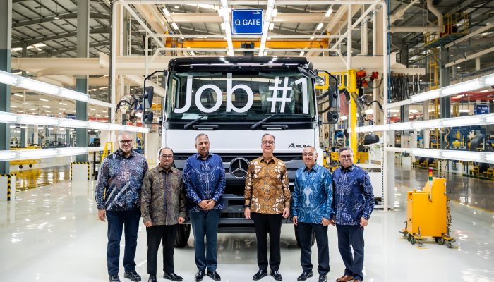 Daimler Commercial Vehicles Manufacturing Indonesia Resmikan Pabrik Baru di Cikarang
