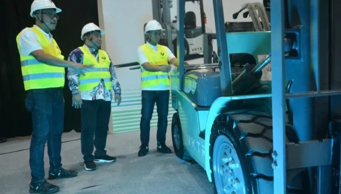 VKTR Resmikan Pabrik Perakitan Bus dan Truk Listrik Berbasis  CKD Pertama di Indonesia