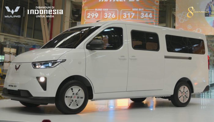 Wuling Perkenalkan Kendaraam Listrik Niaga Mitra EV, Tersedia Model Minibus dan Blind Van