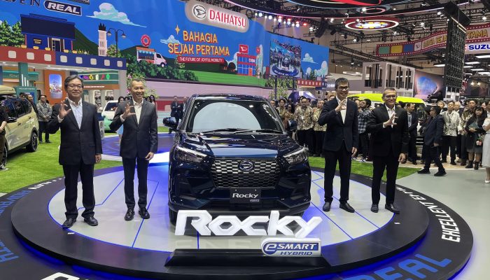Daihatsu  Rocky Hybrid Meluncur di GIIAS 2025, Pengunjung Bisa Langsung Test Drive
