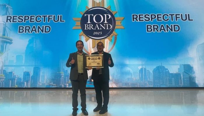 Hino Jadi Merek Terdepan di Industri Kendaraan Niaga Lewat Top Brand Award 2025