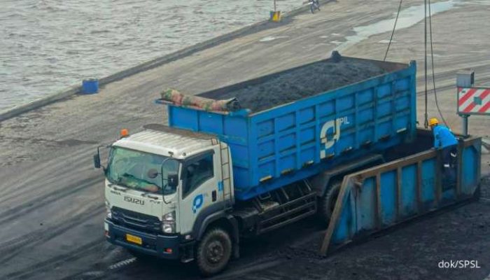 Anak Usaha Pelindo Solusi Logistik Layani Pengiriman Green Petroleum Coke Milik Pertamina