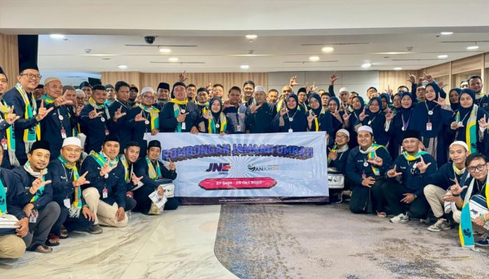JNE Kembali Berangkatkan Umroh Gratis 1.643 Karyawannya ke Tanah Suci