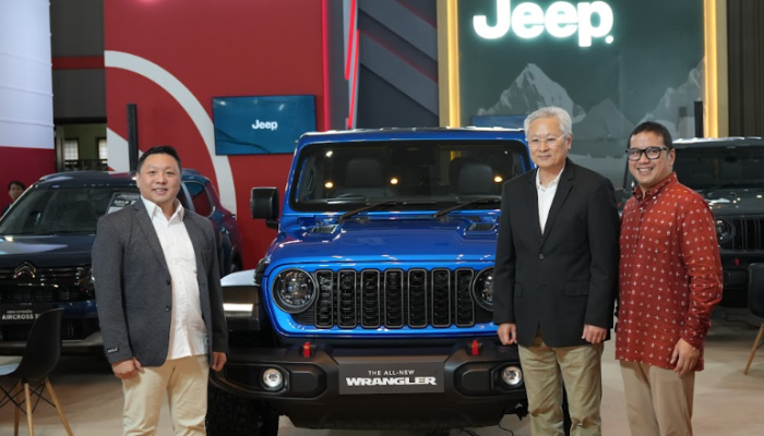 Pamer di GIIAS Bandung, Jeep Gladiator seri Sport dan Rubicon Resmi Dipasarkan di Indonesia