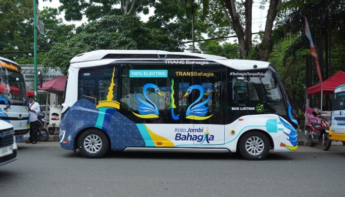 Komitmen Transportasi Publik Hijau, Pemkot Jambi Resmikan Bus Listrik TRANS Bahagia