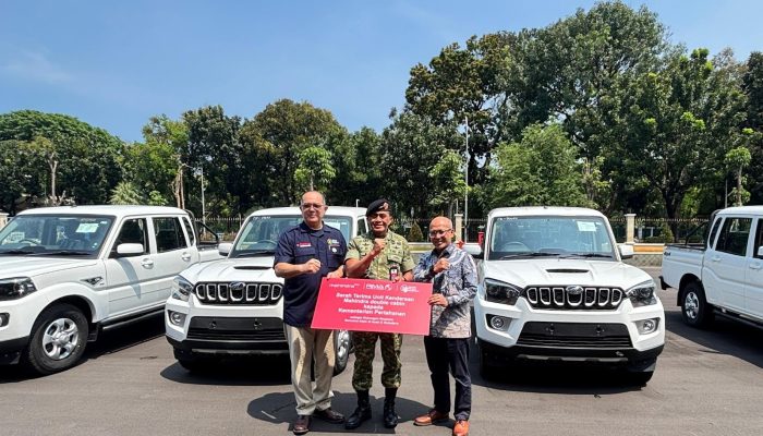 RMA Indonesia Serahkan 4 Unit Mahindra ke Kemenhan Dukung Penanganan Bencana di Aceh & Sumatera