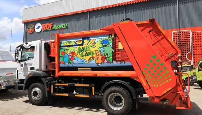 Perkuat Operasional RDF Rorotan, DLH DKI Jakarta Luncurkan Ratusan Truk Sampah Compactor Tertutup