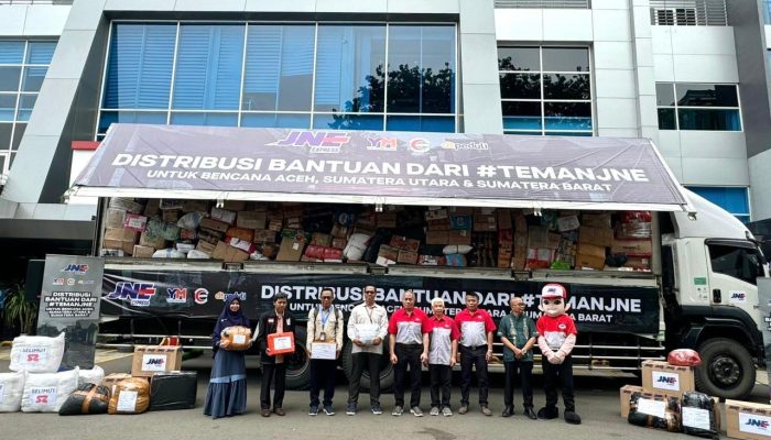 JNE Distribusikan Lebih Dari 500 Ton Bantuan dari #TemanJNE Untuk Korban Bencana Sumatera