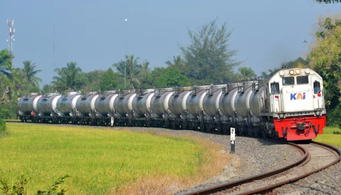 Mobilitas dan Logistik Tumbuh Capai 12 Persen , KAI Sumut Angkut 145 Ribu Ton BBM pada Mei 2026