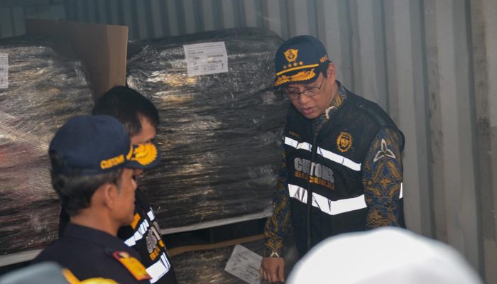 Temukan 3.000 Kontainer Numpuk di Tanjung Priok, Menkeu Dorong Percepatan Arus Logistik Nasional