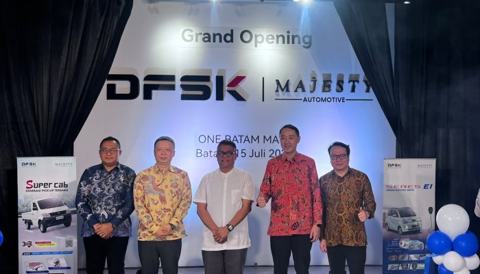Percepat Ekspansi Nasional, DFSK Gandeng Majesty Group Resmikan Dealer Baru di Batam