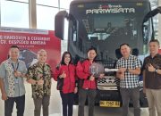 Hino Serahkan Bus GB 150 kepada CV Ekspedisi Kanisha (Laskad Trans) di Palembang