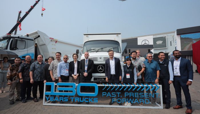 Ada Truk Bagong, DCVI Tampilkan Evolusi Truk Mercedes-Benz di Mining Indonesia 2026